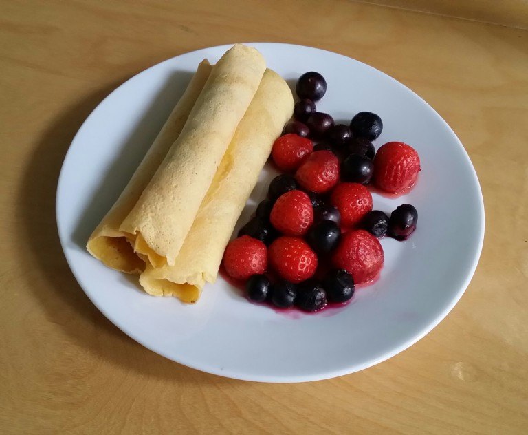 Chickpea pancakes with warmed berries The Blood Sugar Diet by Michael